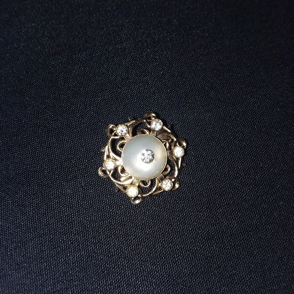 1960s vintage pin